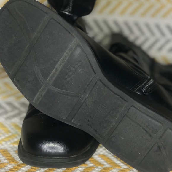 Medium High Cut Boots - Picture 3 of 4